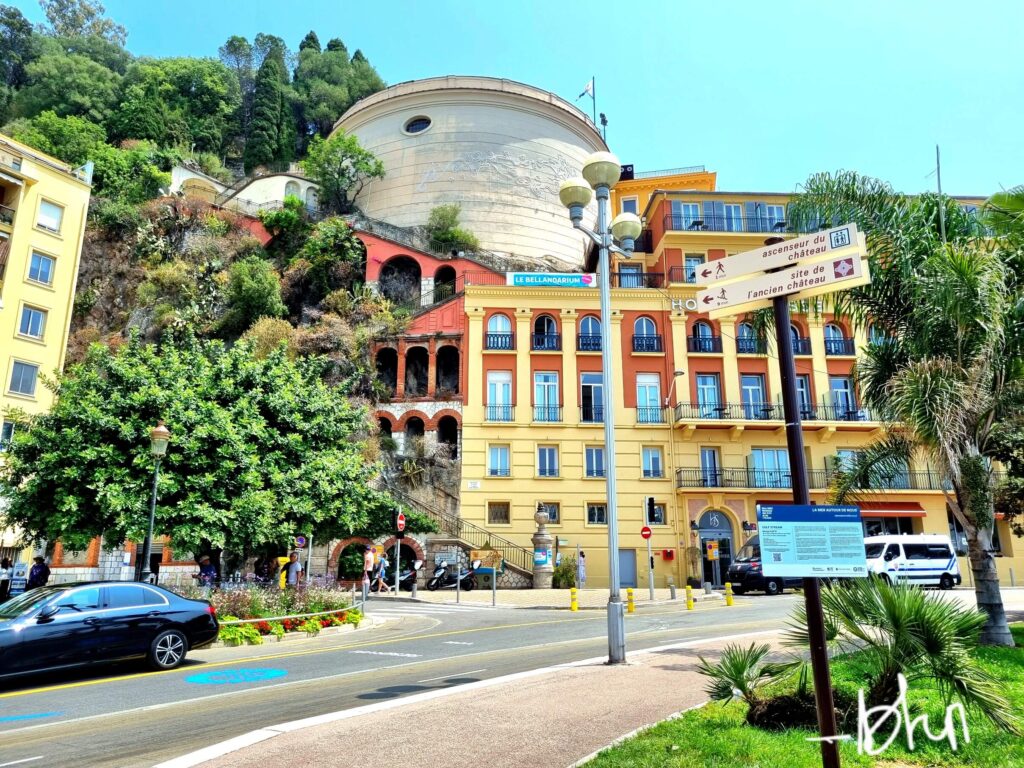 The Castle Hill for a Nice travel guide and itinerary