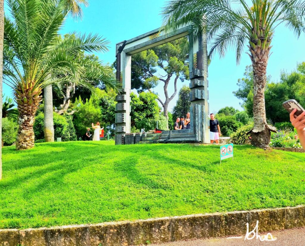 A view of the Frame for a day trip guide to Monaco